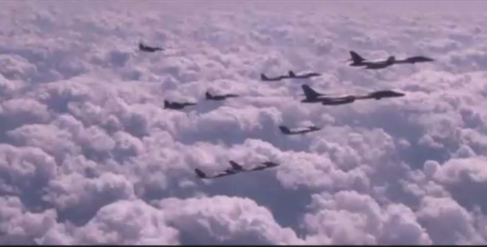 Forças Armadas dos Estados Unidos estão em exercícios de guerra e mostram força contra Coreia do Norte 