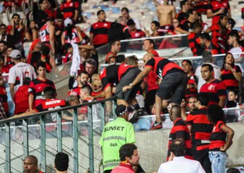 Fla é multado em R$ 40 mil por confusões em jogo com Cruzeiro 