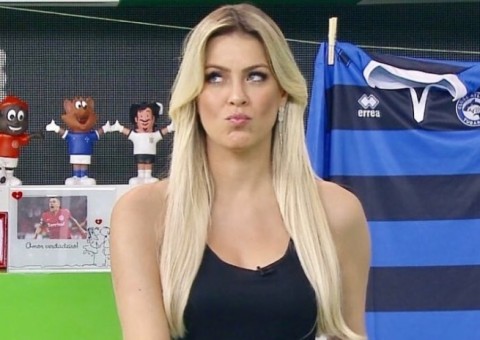 Renata Fan é massacrada na web ao fazer comparação entre jogador e ladrão