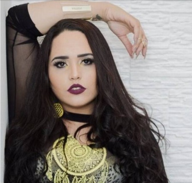 Perlla solta o verbo e rebate críticas por voltar ao funk: “recalcadas e crenteiros”