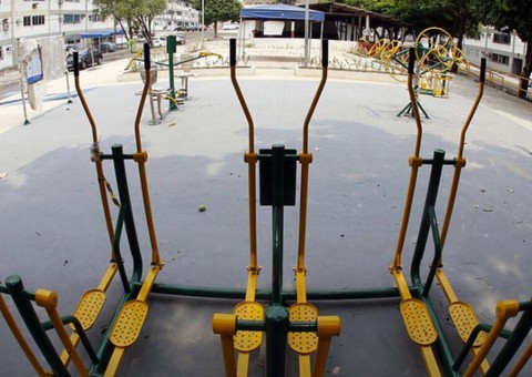 Nova academia ao ar livre é instalada no bairro Chapada em Manaus 