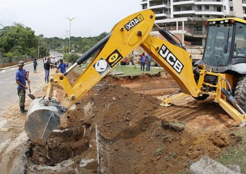 Nova alça de retorno é instalada na avenida do Turismo em Manaus 