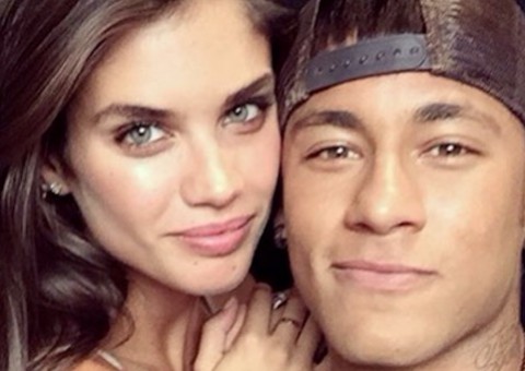  Conheça Sara Sampaio, modelo gringa que pode ser a nova eleita de Neymar