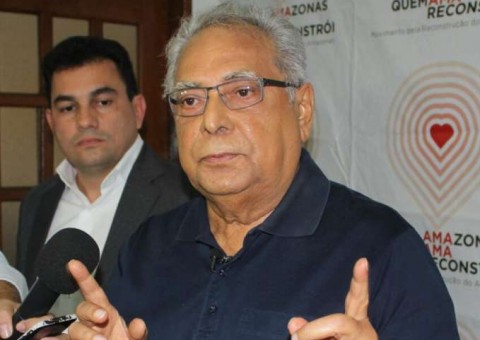 Amazonino vai ao TRE para garantir posse como governador