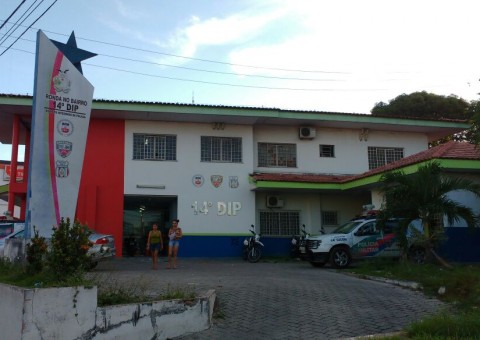 Duas pessoas ficam feridas durante tentativa de assalto a micro-ônibus em Manaus