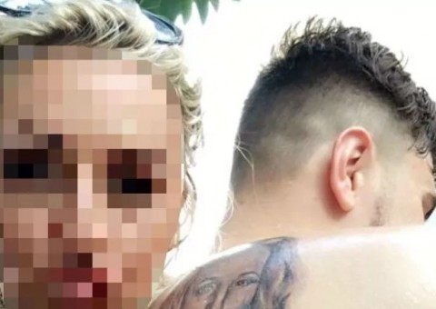 Jovem tatua namorada de topless nas costas, mas sofre decepção 