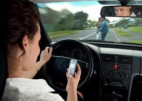 Celular é a terceira maior causa de mortes no trânsito no Brasil, diz pesquisa 