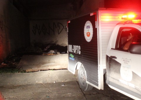 Morador de rua é morto após ser atingido com tiro no rosto em Manaus