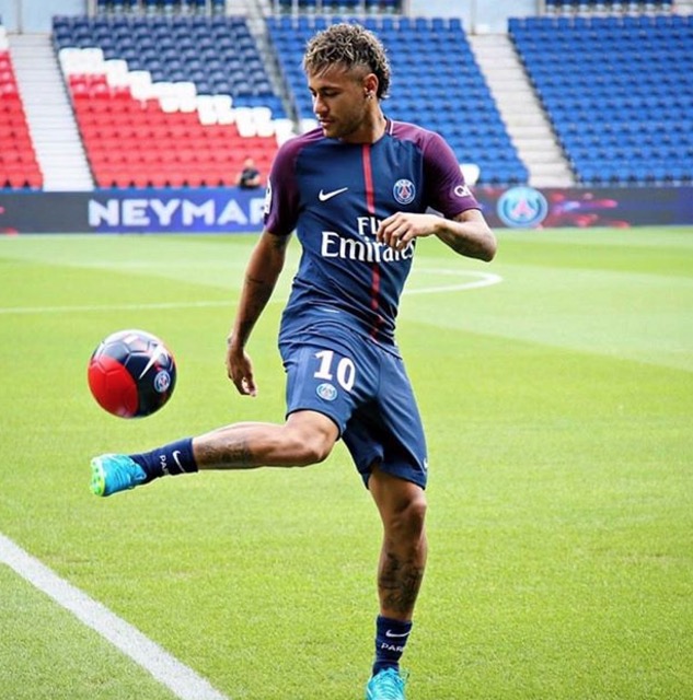 Neymar é finalista do prêmio de melhor do mundo 