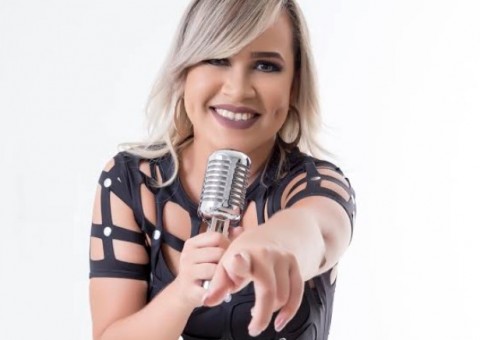 Júlia Carvalho e Márcio Cigano comandam o Palco Vianorte neste fim de semana