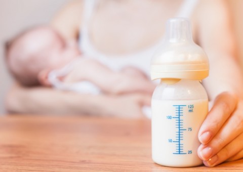 Ervas podem ajudar mães com dificuldade de produzir leite materno. Conheça 