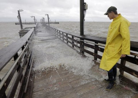 Tempestade tropical Lee pode virar furacão até domingo