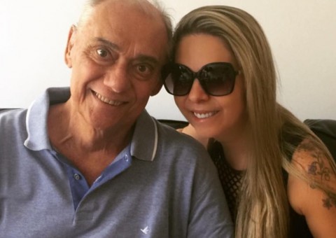   Namorada de Marcelo Rezende rebate ataques sobre 'testamento' de apresentador