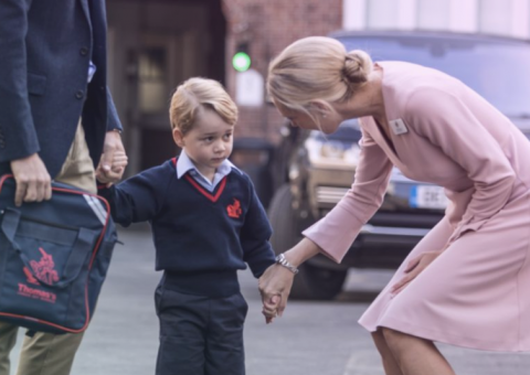 Após 3 semanas de aula, Príncipe George 'não quer mais saber de ir à escola'
