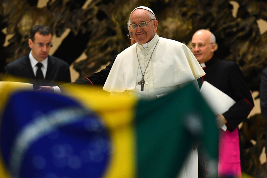 Papa Francisco anuncia a canonização de 30 'mártires brasileiros'