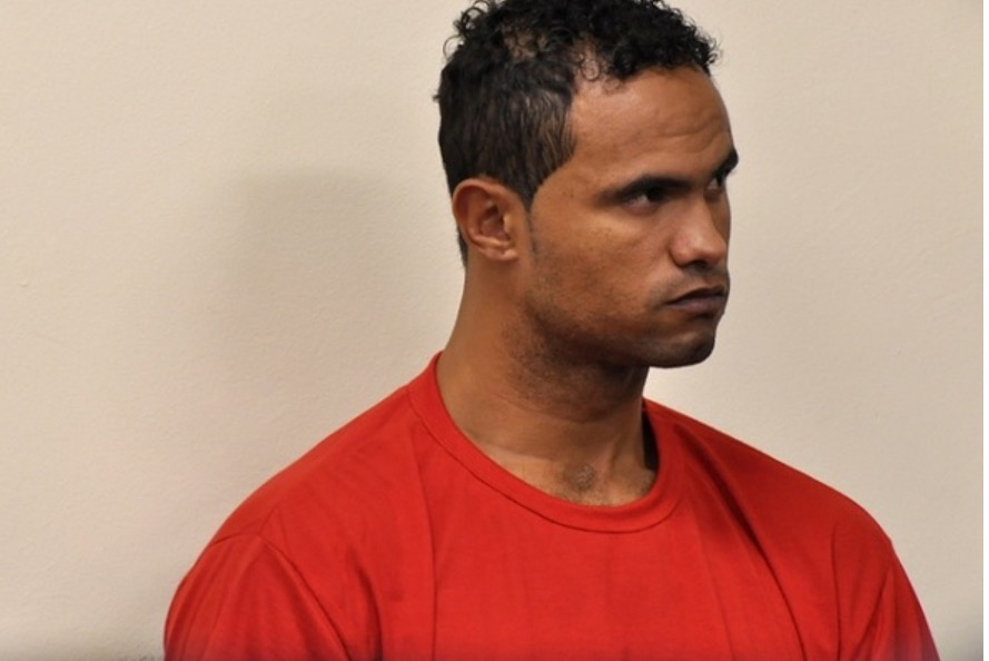 Tribunal diminui pena do goleiro Bruno 