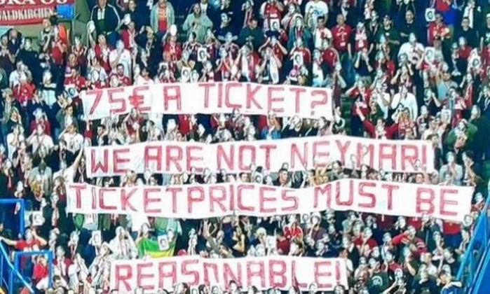 Torcedores do Bayern protestam contra ingressos na Champions: 'Não somos Neymar'