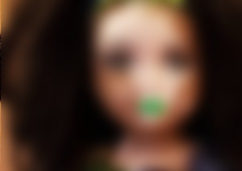 Mulher surpreende internautas com criação de bonecas 'inusitadas'