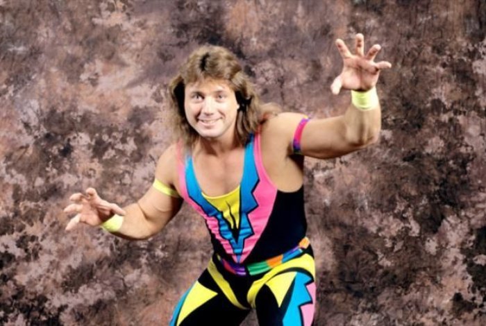  Ex-lutador pede opinião sobre fazer sexo com a filha e causa revolta