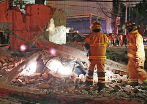 México atualiza para 360 número de mortos no terremoto do dia 19