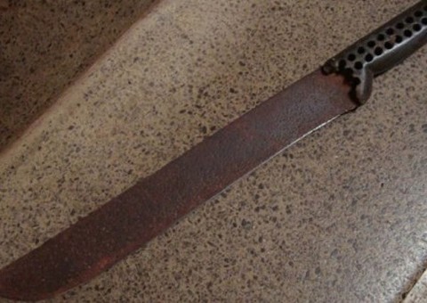 Militar embriagado é preso acusado de tentar matar o pai a terçadadas no Amazonas