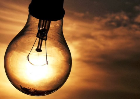 Somente em 2017, milhares de ligações clandestinas são registradas em Manaus