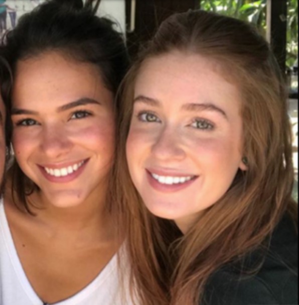 Em meio a boatos de rivalidade, Marina Ruy Barbosa convida Bruna Marquezine para casamento