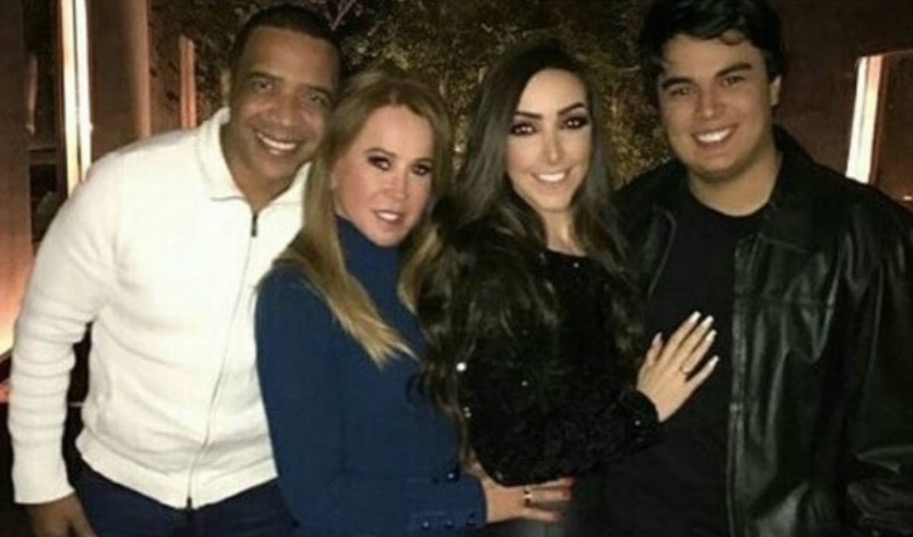 Zilu apresenta novo namorado para o filho