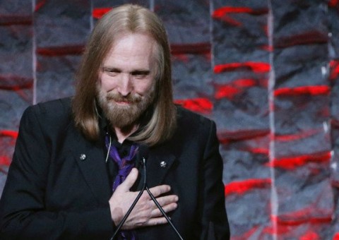 Após sofrer ataque cardíaco, Tom Petty tem morte confirmada por empresário