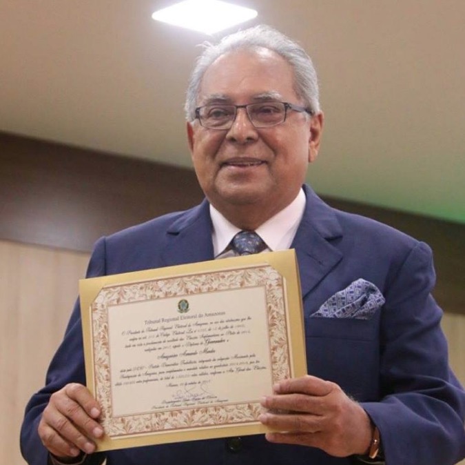 Advogado de Amazonino entra com mandado de segurança para posse imediata 