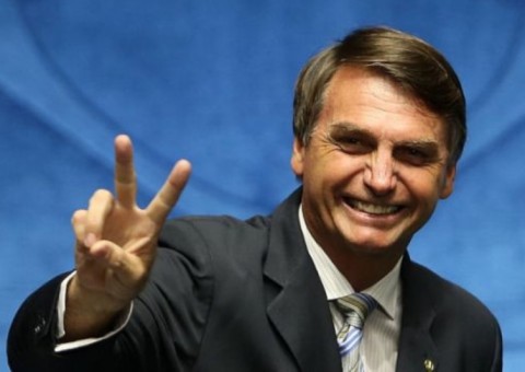 Justiça condena Bolsonaro por 'quilombolas não servem nem para procriar’  