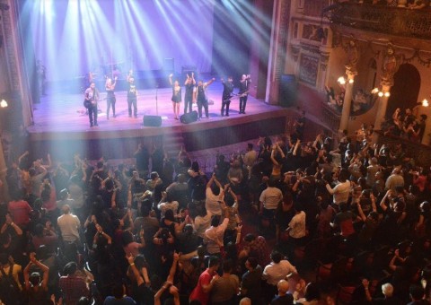 Bates Motel e DJ Cybernet agitam Palacete Provincial no Rock no Museu