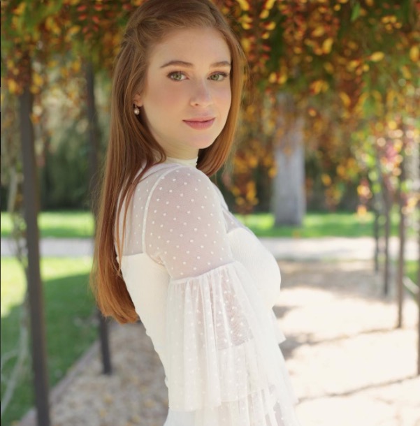 Marina Ruy Barbosa choca ao revelar o que comprou com seu 1º salário