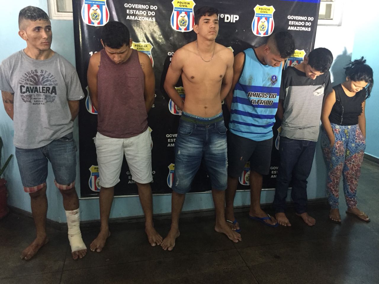 Grupo invade clínica e tenta matar policial em Manaus