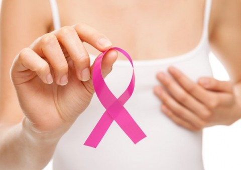 Shopping em Manaus realiza ação solidária de arrecadação de cabelo durante Outubro Rosa