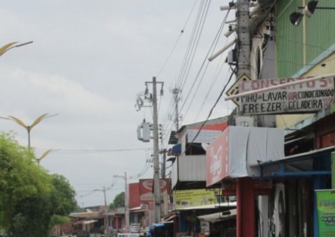 Dois são atropelados e espancados a marteladas após cometer assalto em Manaus