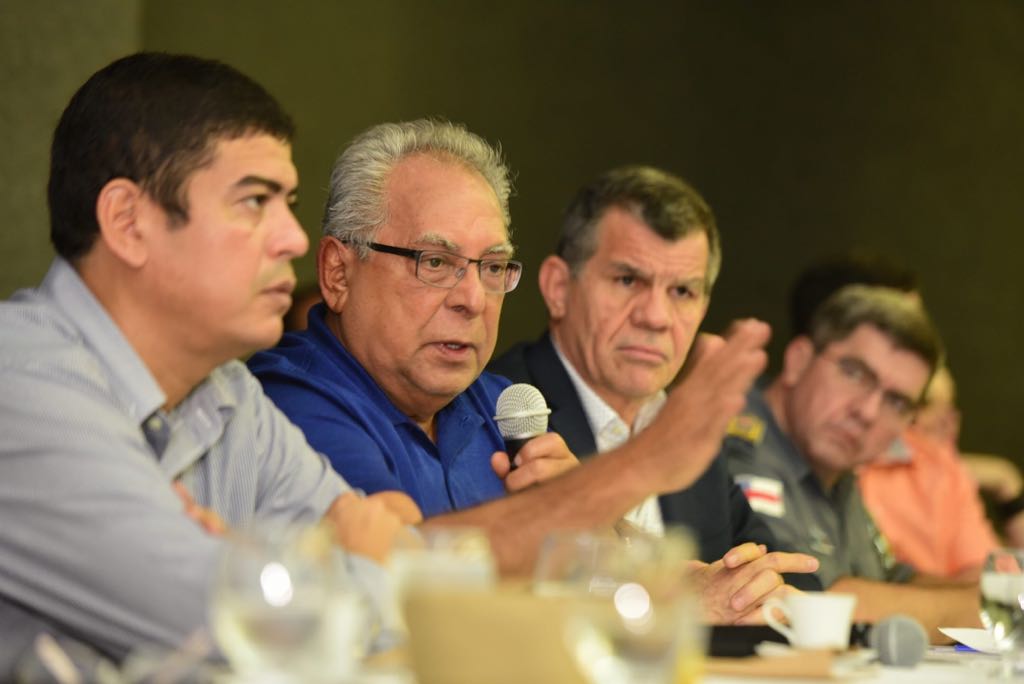 Amazonino anuncia convocação de 300 aprovados em concurso da Polícia Civil de 2009