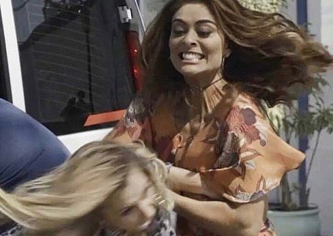 Surra violenta de Bibi e Carine em 'A Força do Querer' vira assunto mais comentado; reveja  