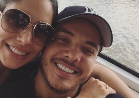 Wesley Safadão e esposa curtem passeio por Manaus: 'encantada'