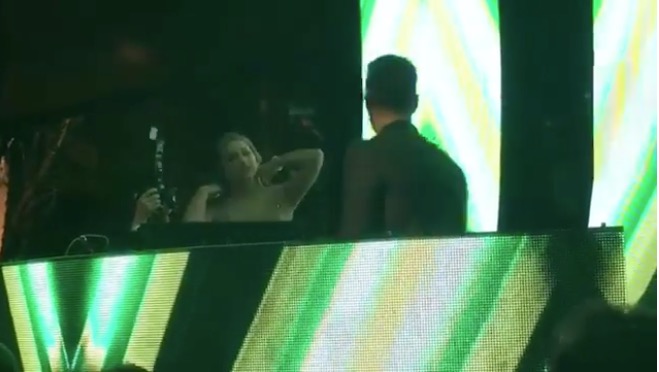 Sasha Meneghel e Dj Alok ficam na maior intimidade durante casamento de Marina