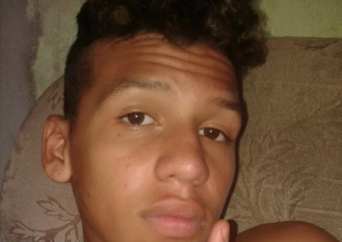 Adolescente é esfaqueado e morto por vizinho descontrolado em Manaus