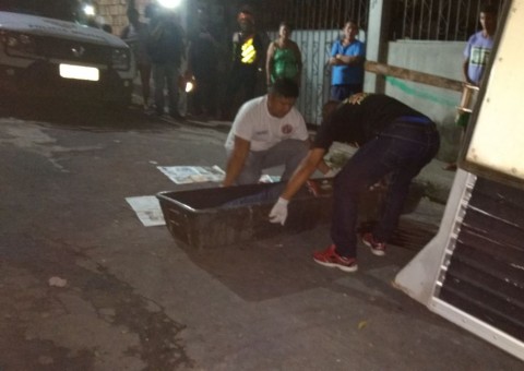 Homem é morto com tiro na nuca após ser perseguido por criminosos em Manaus