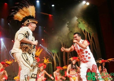 Véspera de feriado tem duelo de toadas entre Arlindo Jr. e Israel Paulain no Axerito 