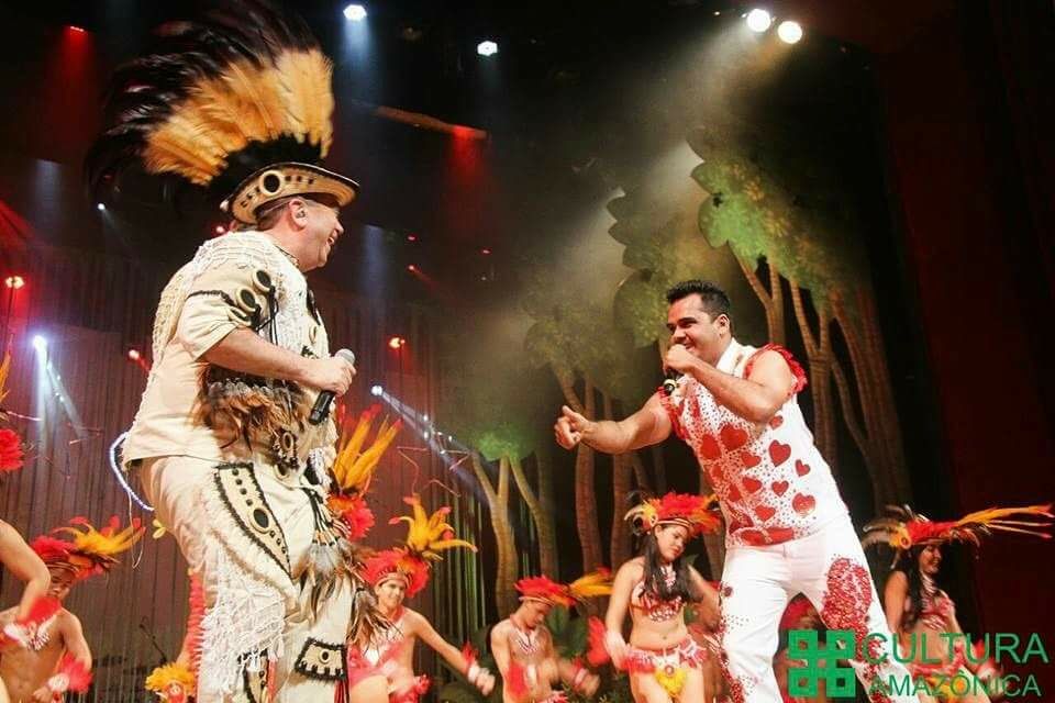 Véspera de feriado tem duelo de toadas entre Arlindo Jr. e Israel Paulain no Axerito 