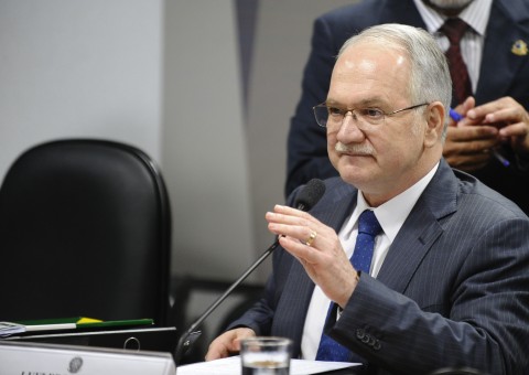 Fachin arquiva inquérito contra Renan, Jucá e Sarney na Lava Jato