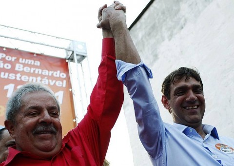 Polícia faz busca por drogas na casa do filho de Lula