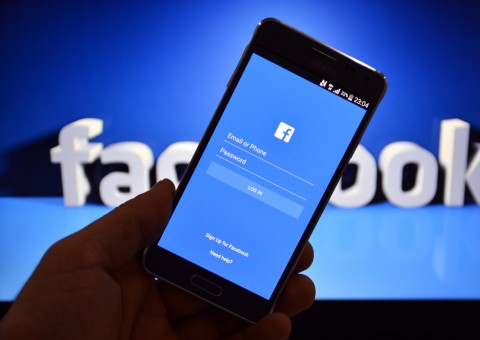 Facebook e Instagram saem do ar no Brasil