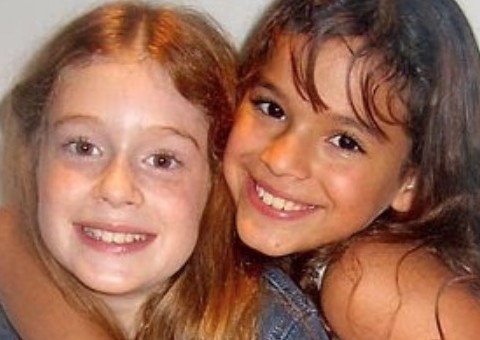  Adivinha quem é? Famosos aparecem fofíssimos em fotos da infância