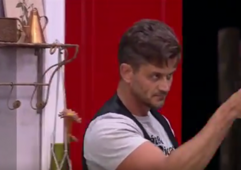 A Fazenda: Após roça, Marcos aponta dedo e dá recado aos peões