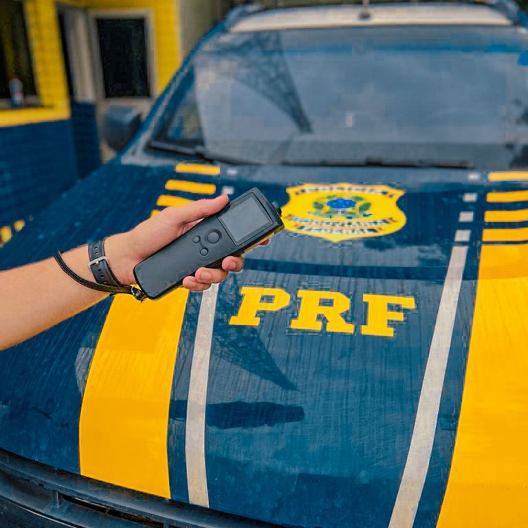 Motoristas são flagrados pela PRF dirigindo bêbados no Amazonas